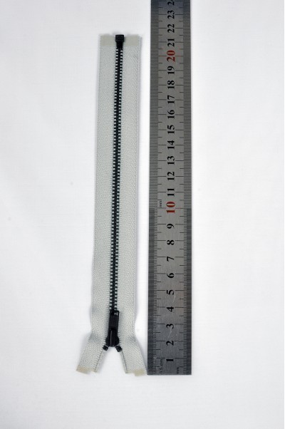 ZIP066 3號拉鏈  單頭拉鏈款式  黑古銅牙拉鏈款式  開尾拉鏈  不設單獨拉鍊訂購 45度照